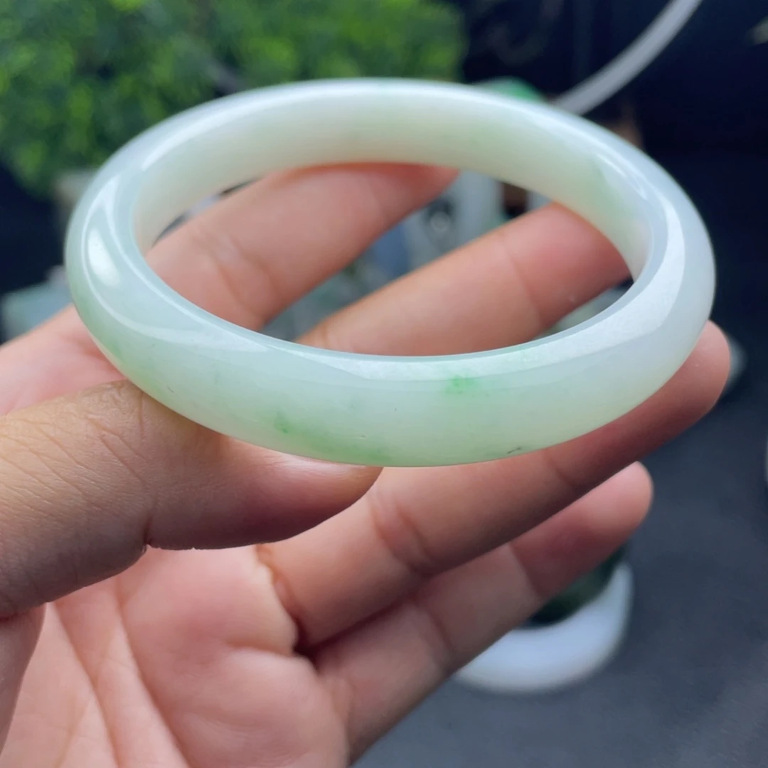 定制翡翠不退不换未镶嵌