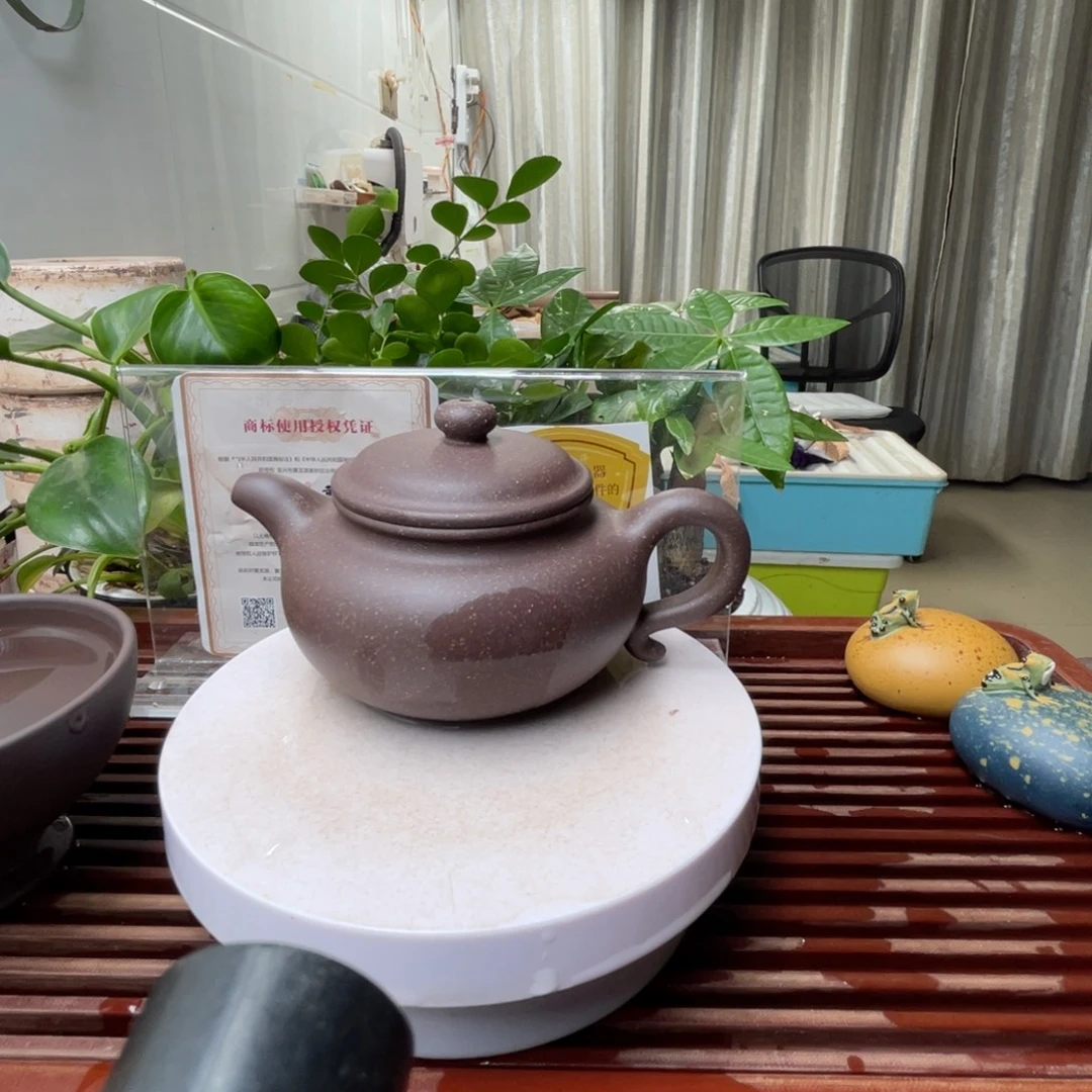 紫砂茶杯仿古一个