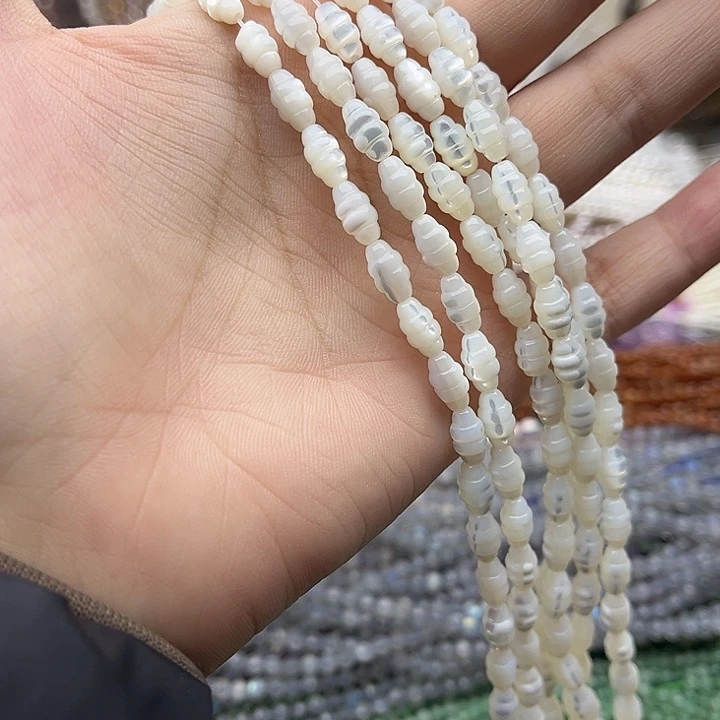 玛瑙/玉髓未镶嵌珠宝半成品一条5/9mm左右白蝶贝雕刻