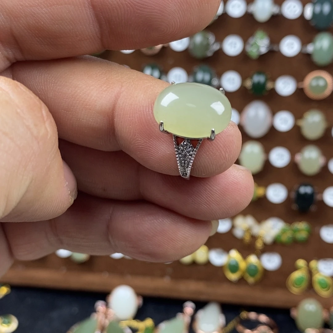 和田玉（青白玉）戒指合金