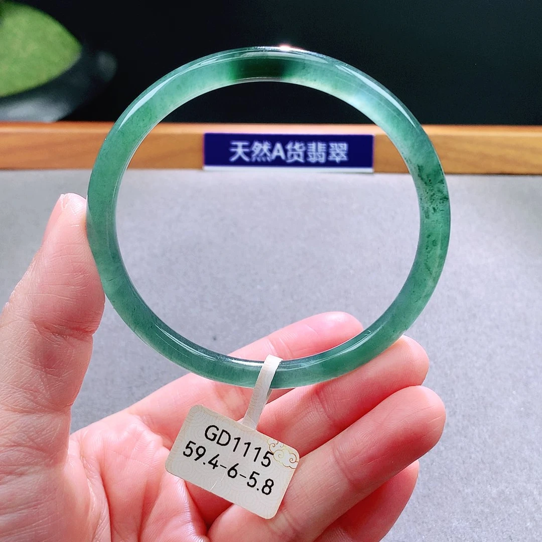 未镶嵌手镯翡翠天然翡翠手镯a货