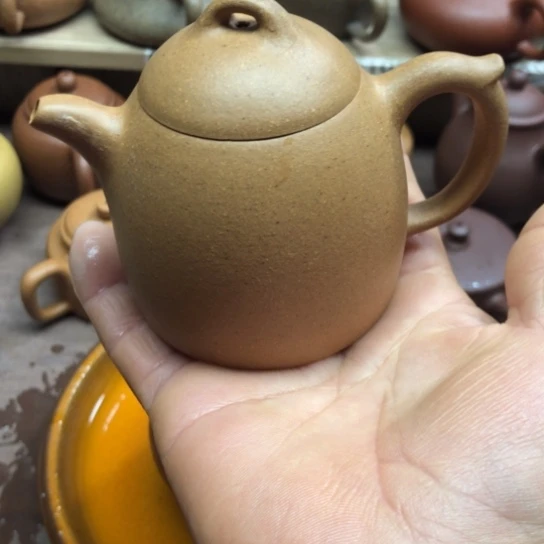 紫砂茶壶黄金段泥秦权180豪升左右瑕疵