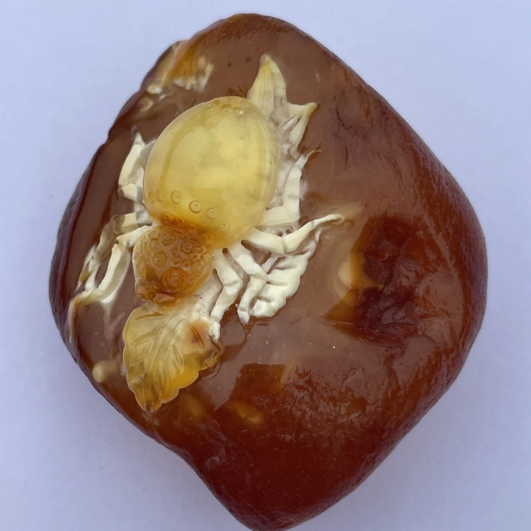 蜜蜡天然琥珀金绞白蜘蛛知足常乐18.99g46.1/39.6/22.7㎜