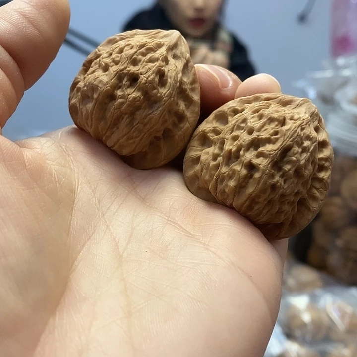 文玩核桃把件38老树崔凯