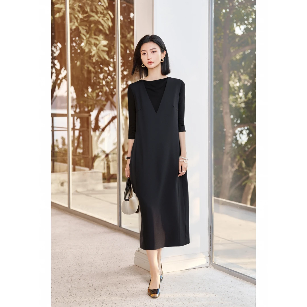 【众心专属】简约高级感气质V领无袖内搭叠穿背心连衣裙5T25AL1100
