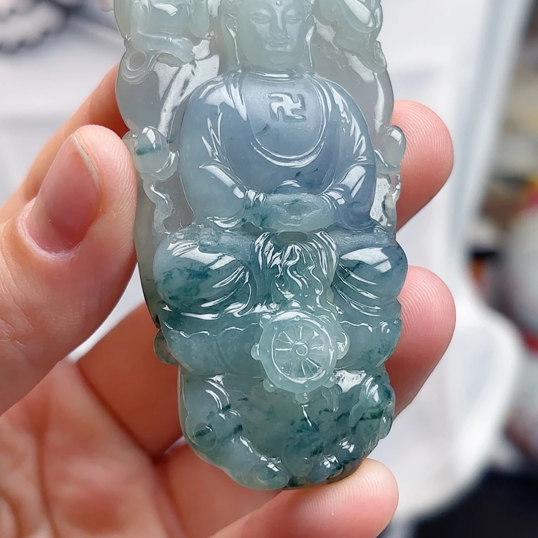 翡翠未镶嵌颈饰大日