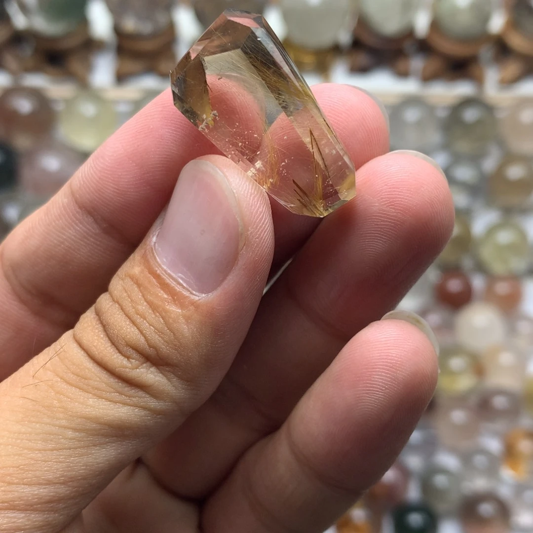 水晶珠宝半成品未镶嵌发晶随行