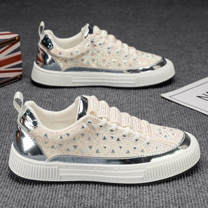 男鞋秋季新款烫钻帅气运动休闲板鞋男士一脚蹬潮流百搭耐磨帆布鞋