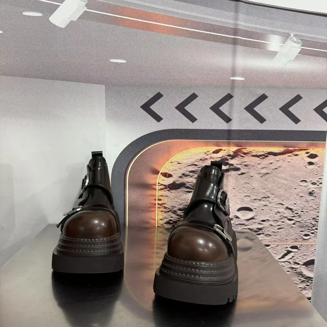 67-18新款2025单里精品百搭潮流马丁靴中筒烟筒黑色女士