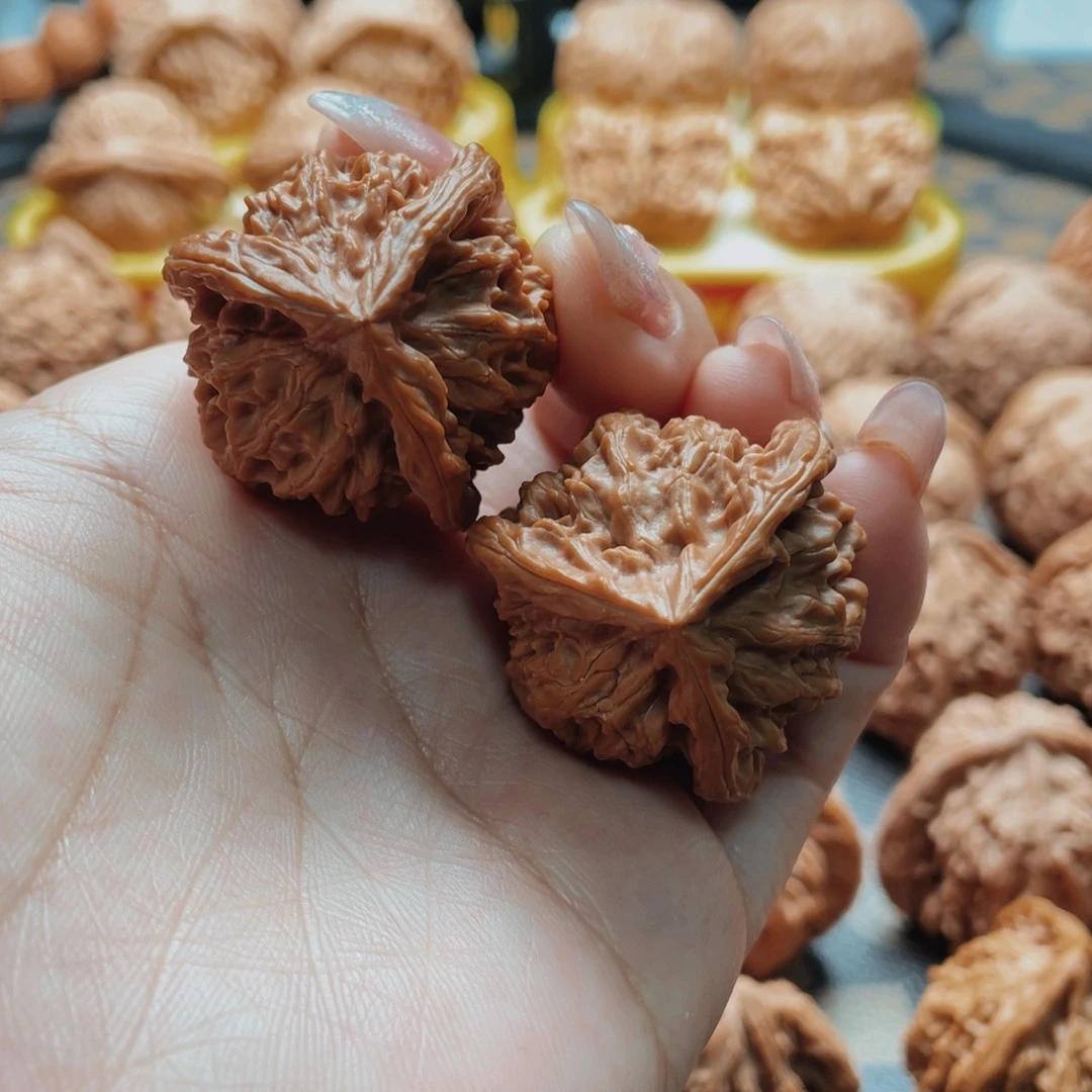 桃核把件盘山三棱