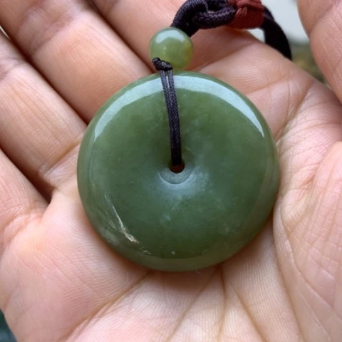 【闪购商品】未镶嵌透闪石质玉挂件