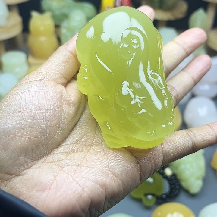 玉石雕刻品碧玺（处理）M****n