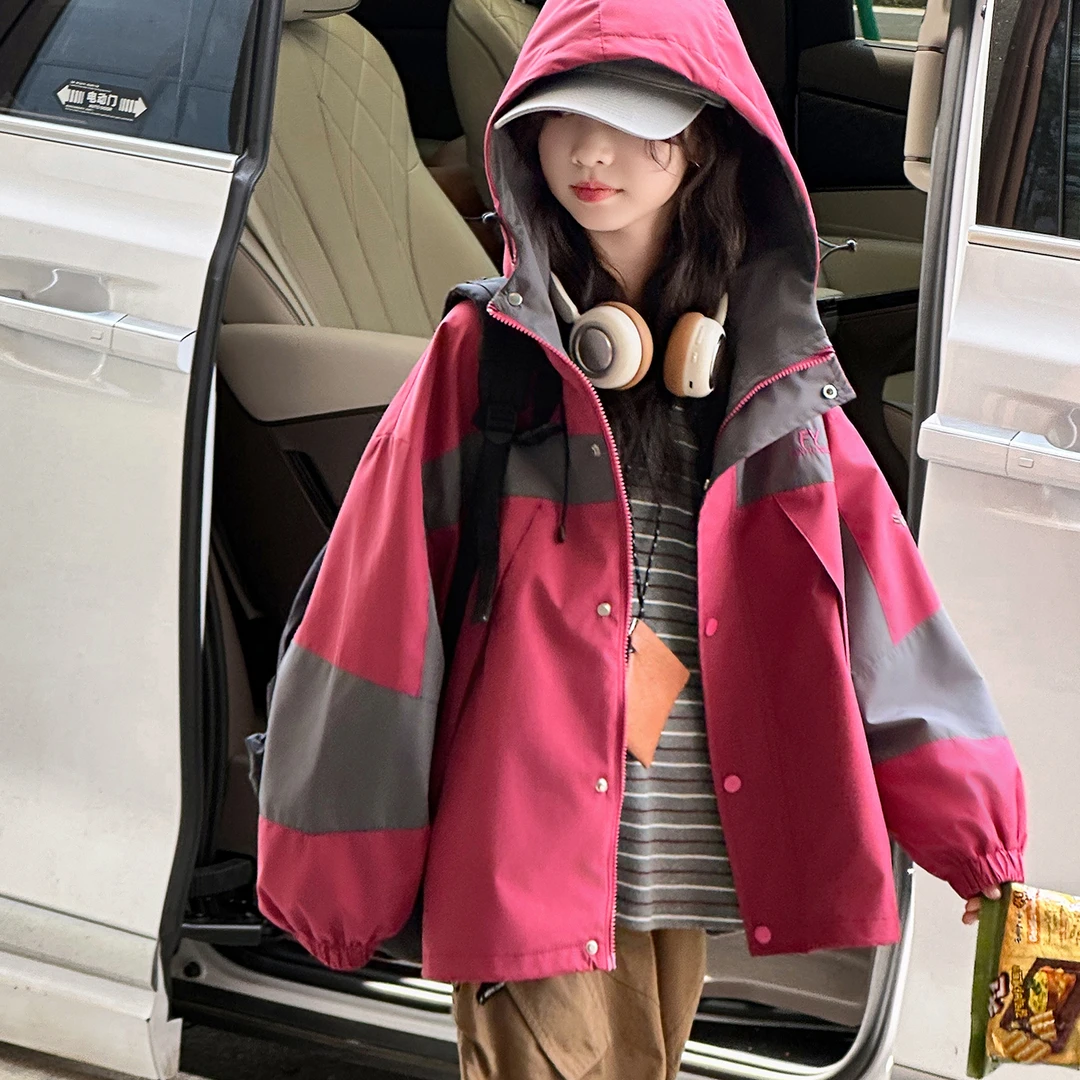 女童秋装洋气连帽外套2025新款儿童韩版冲锋衣中大童春秋防风夹克