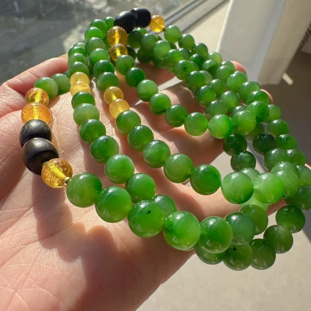 和田玉碧玉辣阳绿卡八mm108佛珠链乌兰海冰底阳绿链项手链