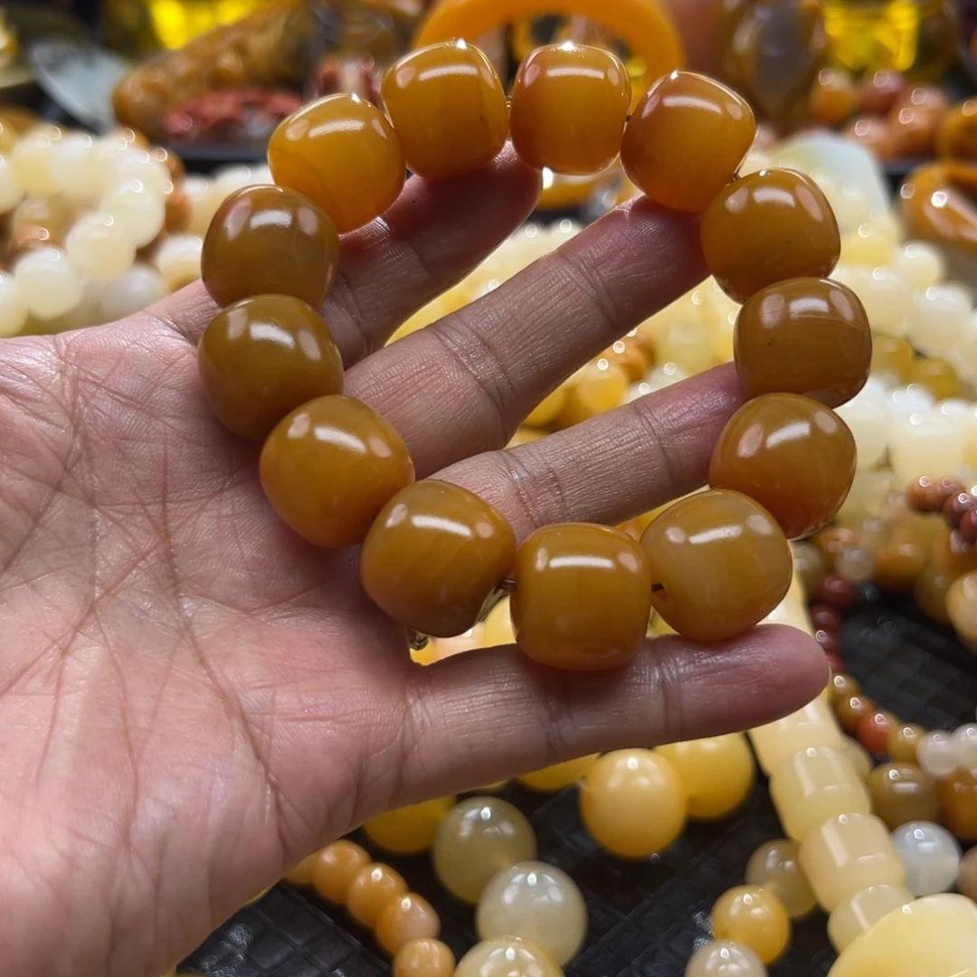 石英质玉未镶嵌颈饰