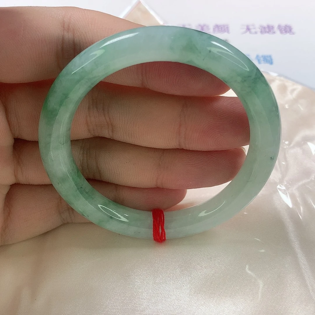翡翠手镯（圆镯）未镶嵌308号