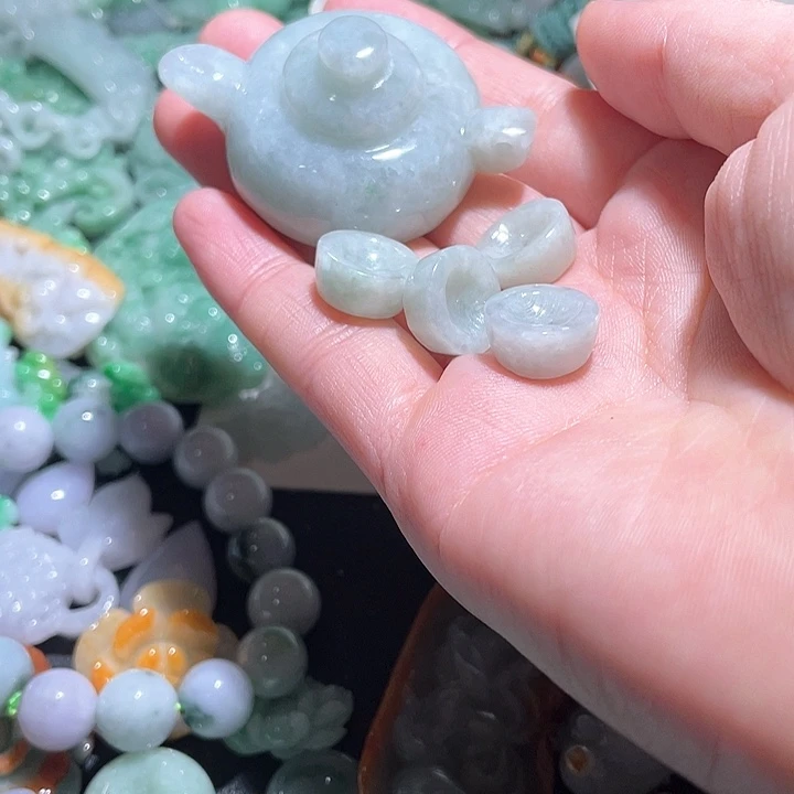 颈饰未镶嵌翡翠熙*天