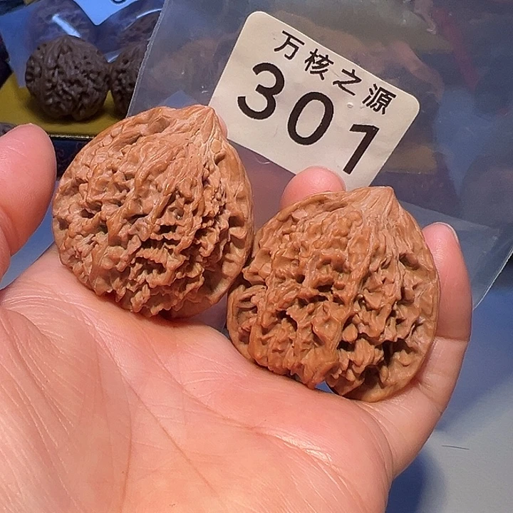 桃核吊坠40全品满天星……