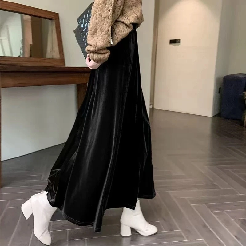 DY1856樱美嘉100桑蚕丝真丝丝绒显腿时尚长秋冬长款女士半裙百搭