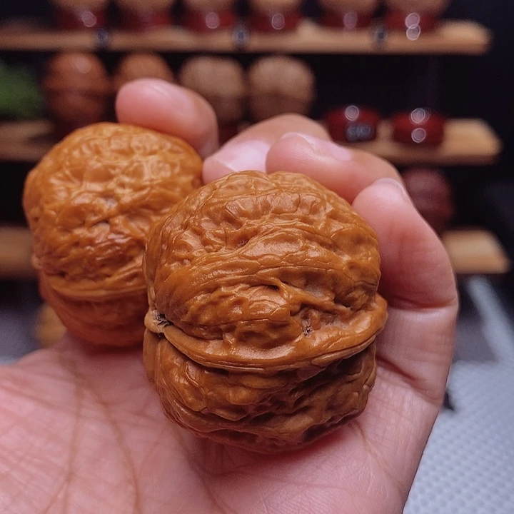 文玩核桃把件金字塔28号