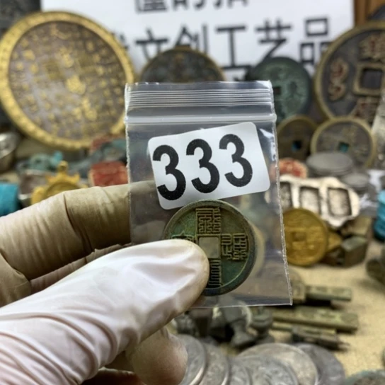 月***一铜现代文创工艺品