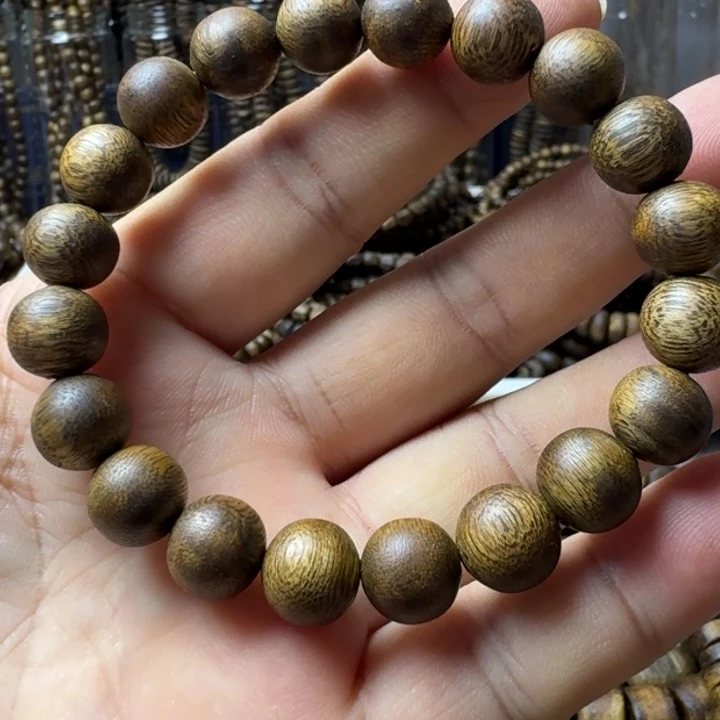 沉香手串乌身手串7克加