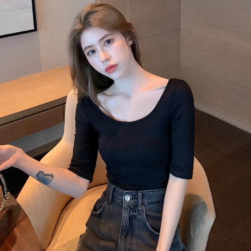 黑色圆领中袖t恤女短袖2026夏修身显瘦薄款低领五分袖内搭上衣