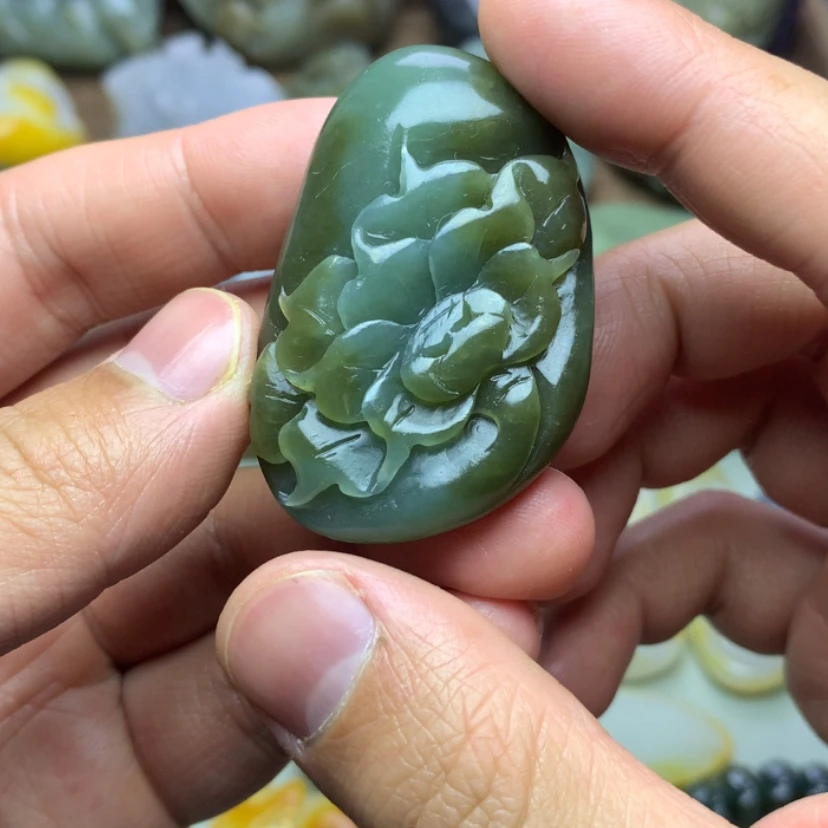 【闪购商品】颈饰未镶嵌和田玉