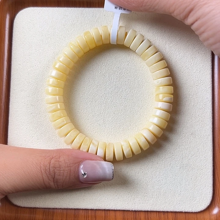 琥珀未镶嵌手链12.4g焦皮同料药片TT