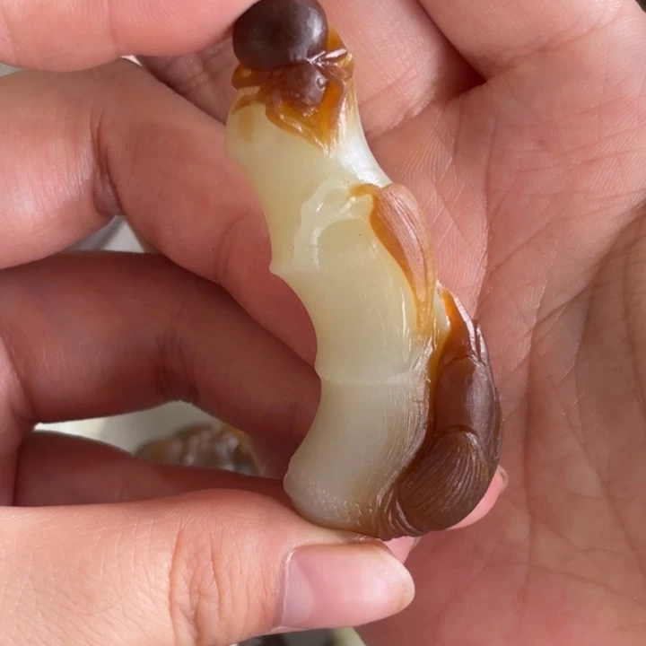 和田玉未镶嵌颈饰王***～代购定制不退货