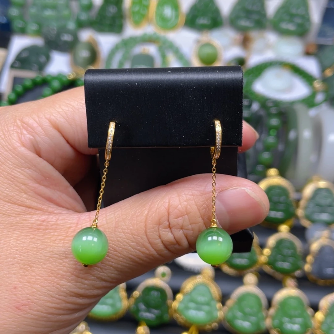 和田玉（碧玉）耳饰18K金镶嵌