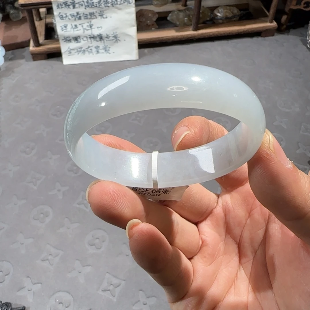 翡翠未镶嵌手镯55.3贵妃