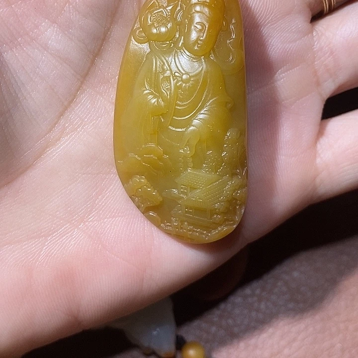 小***虎未镶嵌和田玉车挂