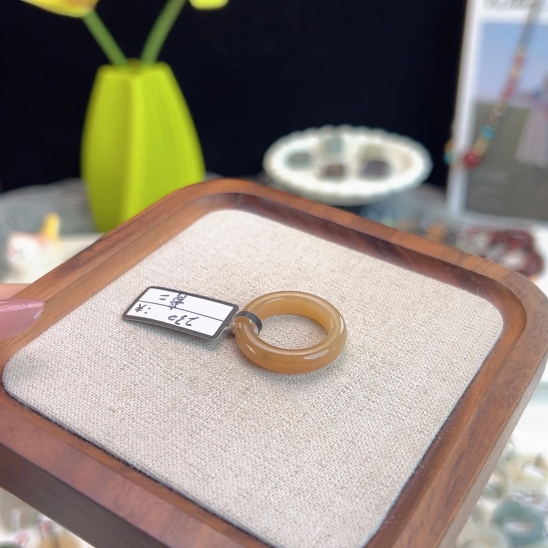 和田玉（糖玉）未镶嵌戒指N65红糖圆条直径17.2不退换