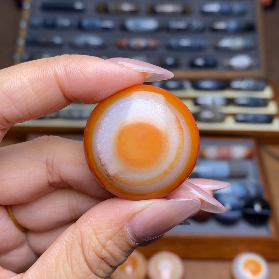 玛瑙/玉髓珠宝半成品未镶嵌文**媒