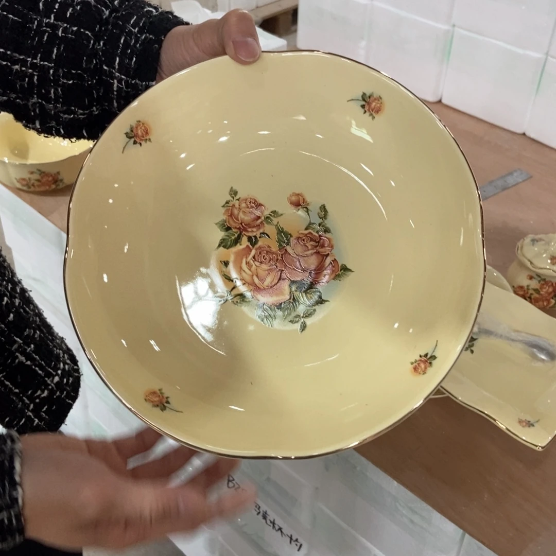星博陶瓷…………………………………………10寸