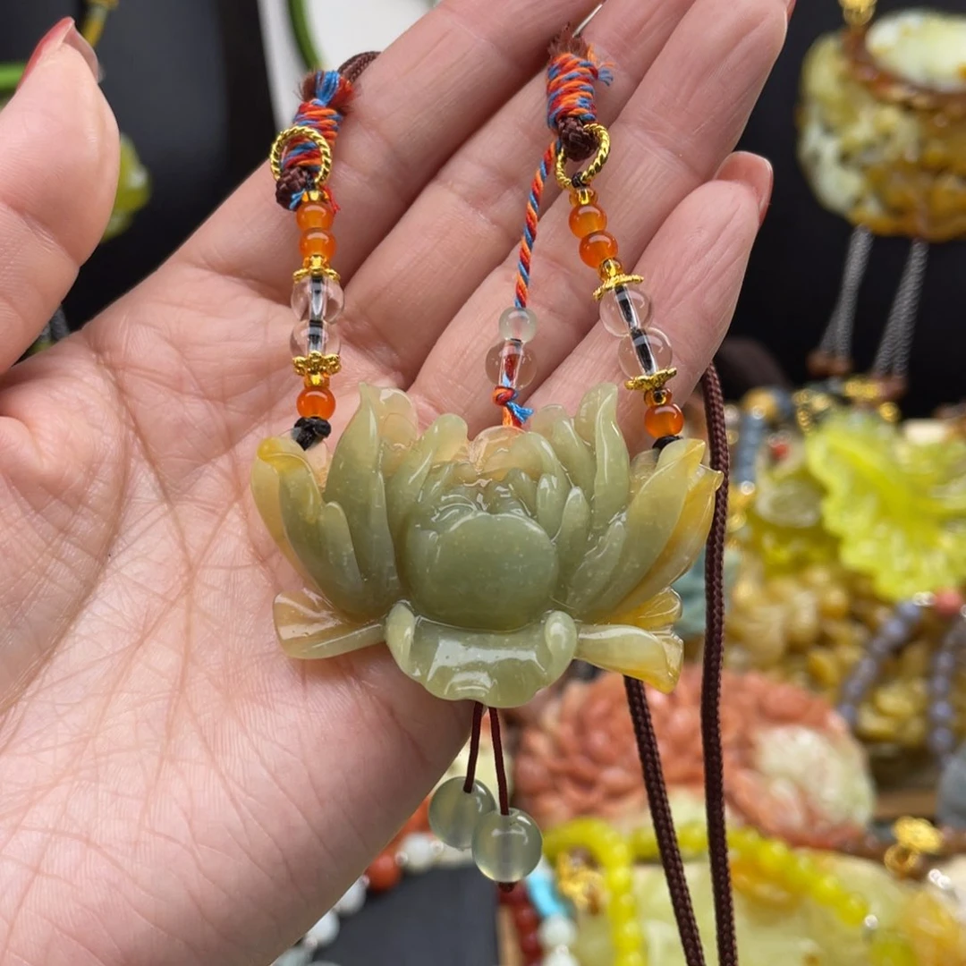 未镶嵌蛇纹石玉颈饰