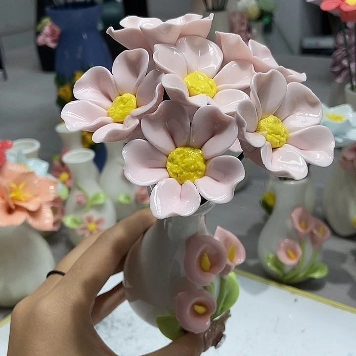 陶瓷纯手工捏花设计