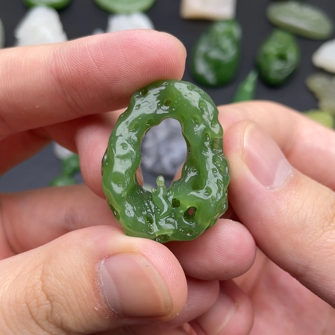 【闪购商品】颈饰未镶嵌和田玉