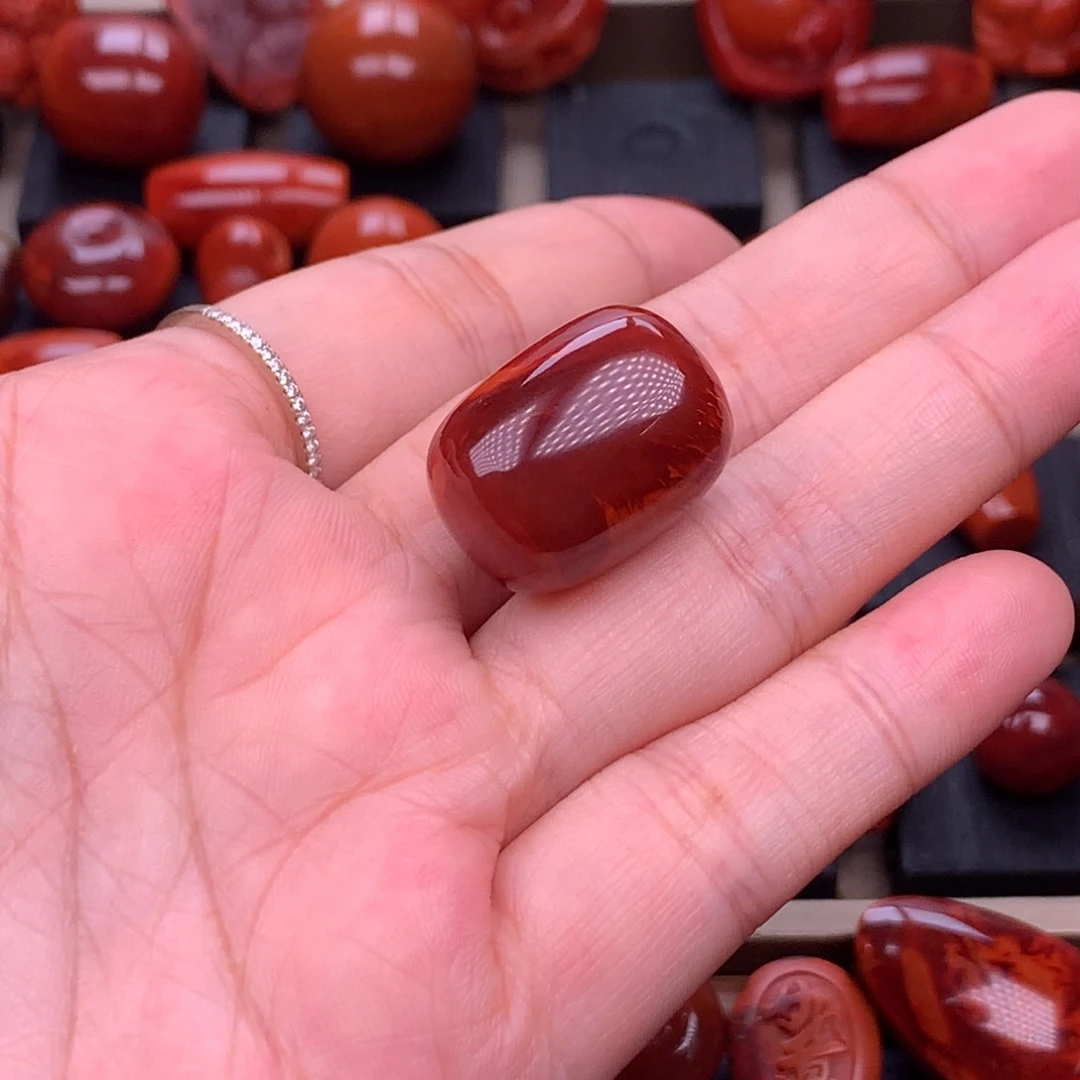 南红玛瑙未镶嵌川料原矿高品筒珠17mm