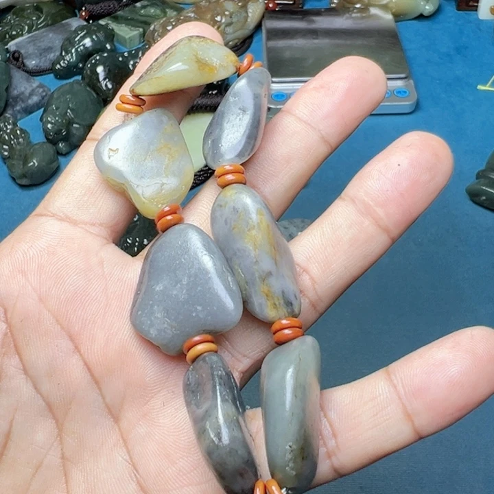 未镶嵌和田玉把件