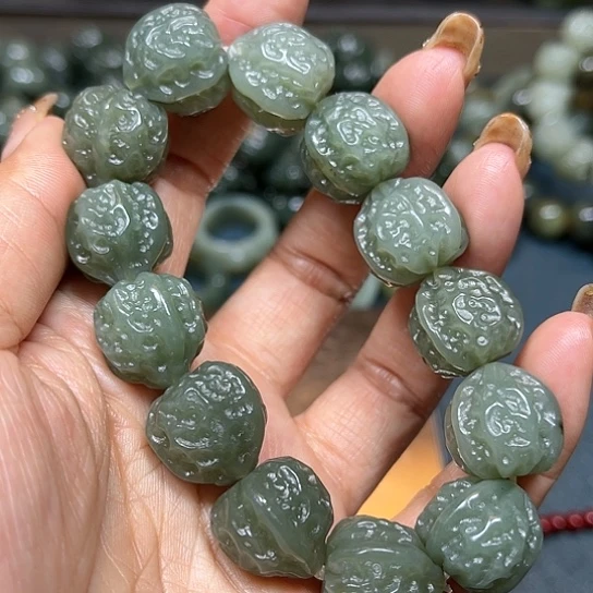 和田玉手串未镶嵌