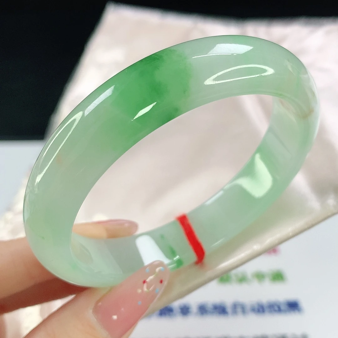 翡翠手镯未镶嵌236