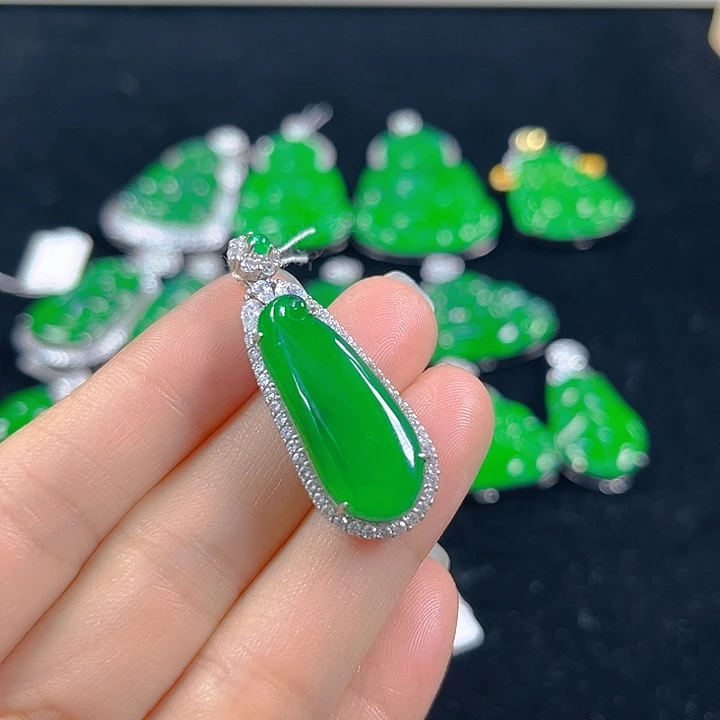 翡翠银S925镶嵌吊坠(不含链)