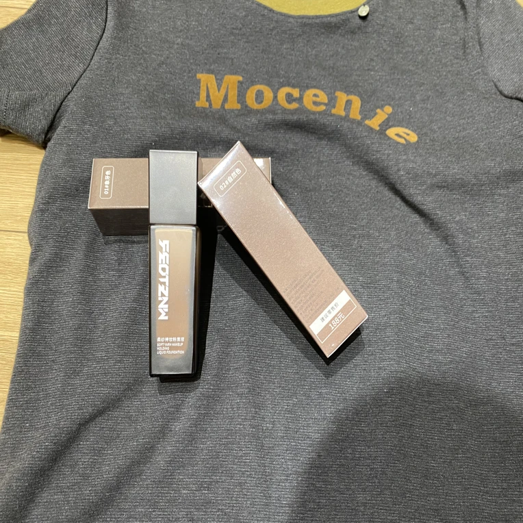 【MIDUO米多】（粉底）女士短袖上衣