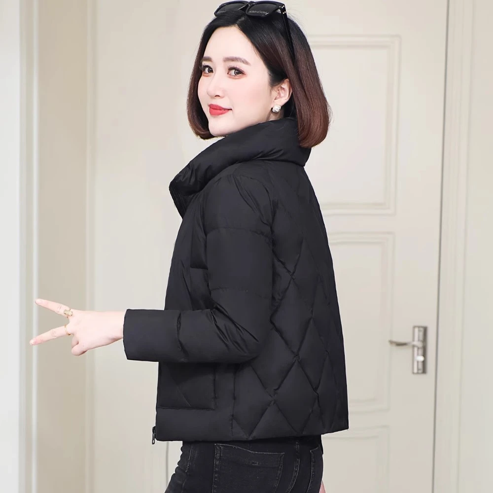 轻薄鸭绒羽绒服女宽松显瘦小个子2025年冬季新款短款立领百搭外套