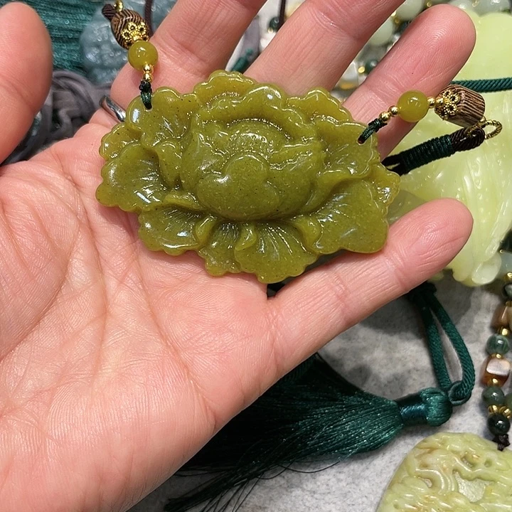 【闪购商品】岫玉颈饰未镶嵌岫玉