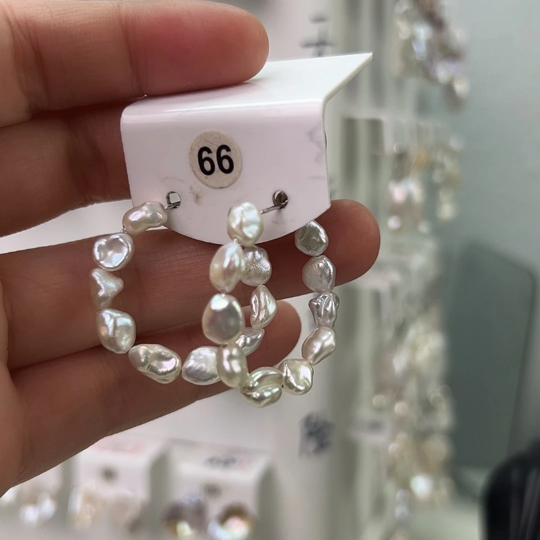 非金属巴洛克花瓣耳饰