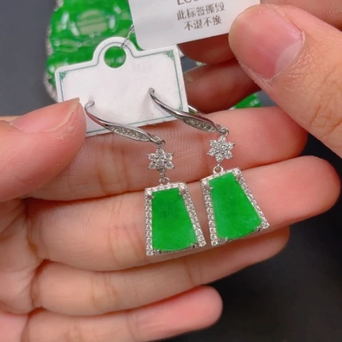 【闪购商品】颈饰银S925镶嵌翡翠翡翠
