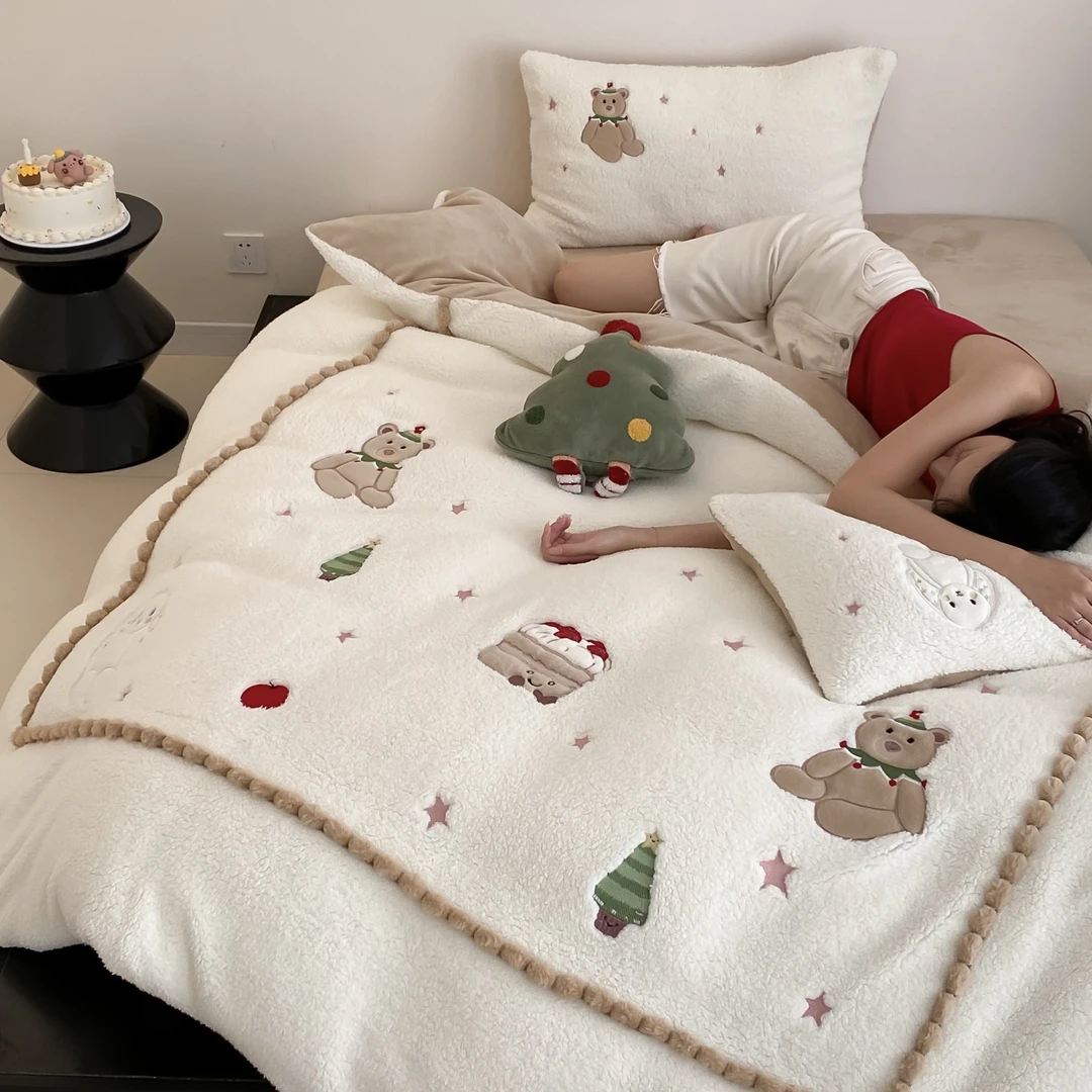 小温暖 benben熊 高克重羊羔绒四件套 卡通秋冬四件套